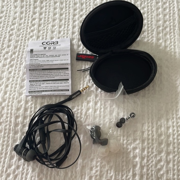 NWOT! Sentey - Cor3 Three Sound Earphones - Picture 2 of 9
